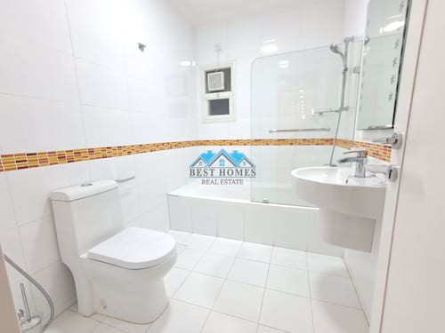 Modern Style 4 Bedrooms Floor in Jabriya
