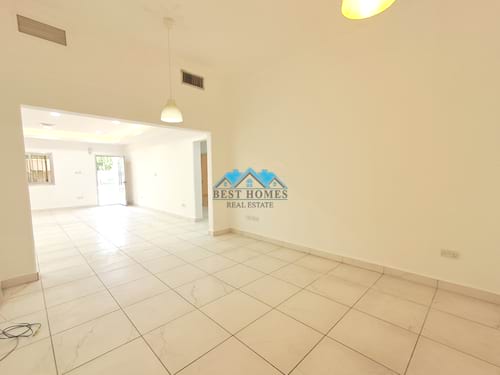 3 Bedrooms Apartment with Big Terrace in Salwa 