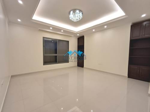 Modern Style 4 Bedrooms Floor in Jabriya