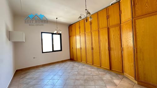 Spacious and Luxury 9 Bedrooms Huge Villa in Mishref