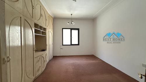 Spacious and Luxury 9 Bedrooms Huge Villa in Mishref