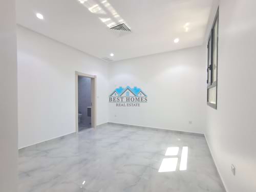 Small 4 Bedrooms Apartment in Massayal
