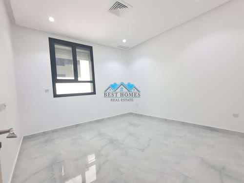 Small 4 Bedrooms Apartment in Massayal