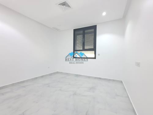 Small 4 Bedrooms Apartment in Massayal