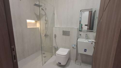 3 Bedrooms Apartment in Riqqah Area