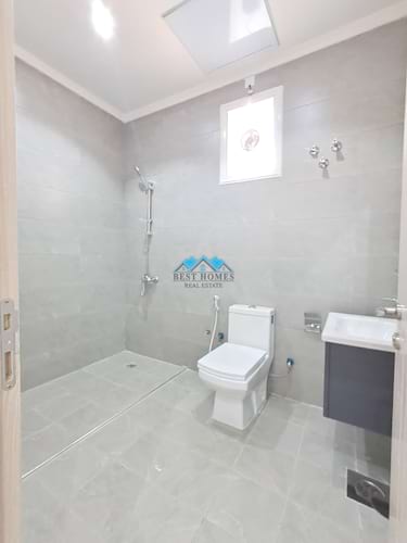 4 Master Bedrooms Floor in Funaitees