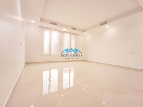 4 Bedrooms Floor in Massayal Area