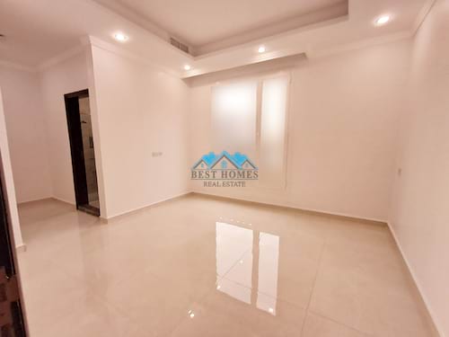 4 Bedrooms Floor in Massayal Area
