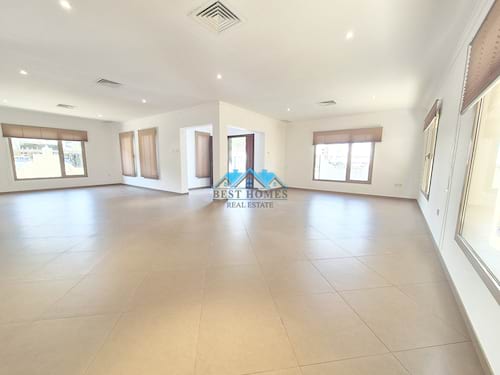 Nice & Spacious 5 Bedrooms Corner Villa in Egaila