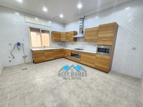 4 Bedroom Floor House in Mangaf