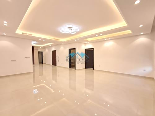 Modern 4 Bedrooms Floor in Funaitees 