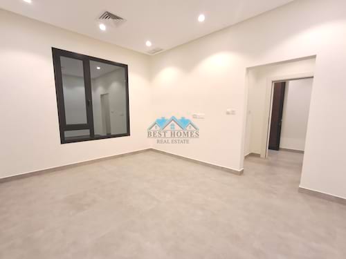 4 Bedrooms Floor in Massayal