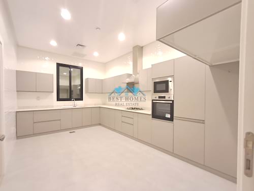 4 Bedrooms Floor in Massayal