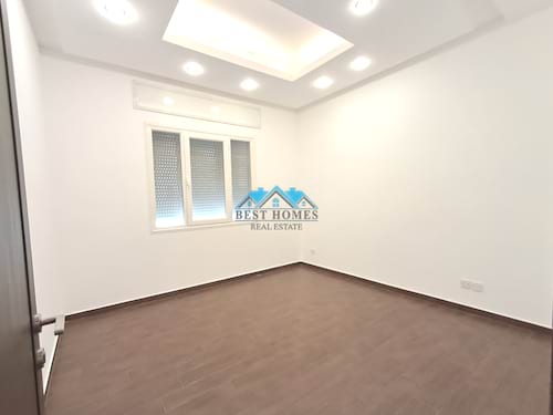 Comfortable 3 Bedroom Apartment in Rumaithiya
