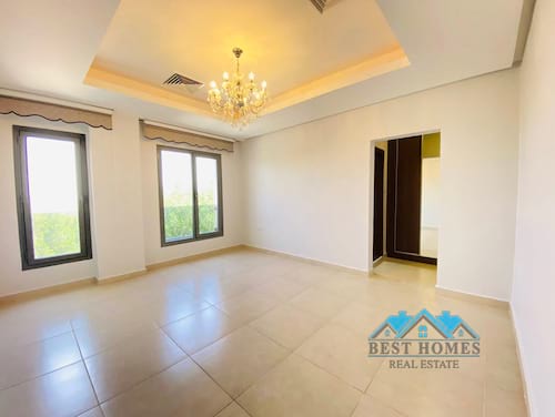 Spacious 03 bedroom apartment with balcony in salwa