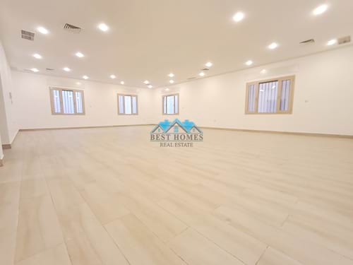 4 Bedrooms Basement Floor in Jabriya