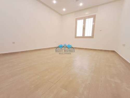 4 Bedrooms Basement Floor in Jabriya