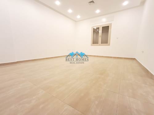 4 Bedrooms Basement Floor in Jabriya
