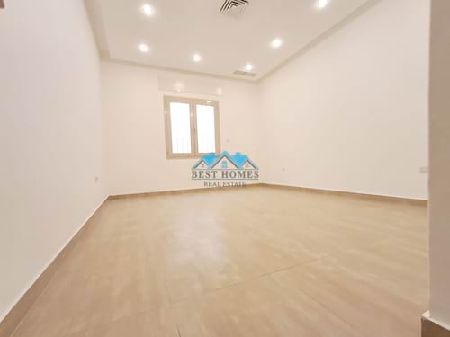 4 Bedrooms Basement Floor in Jabriya