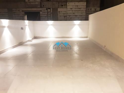3 Bedrooms Floor In Massayal