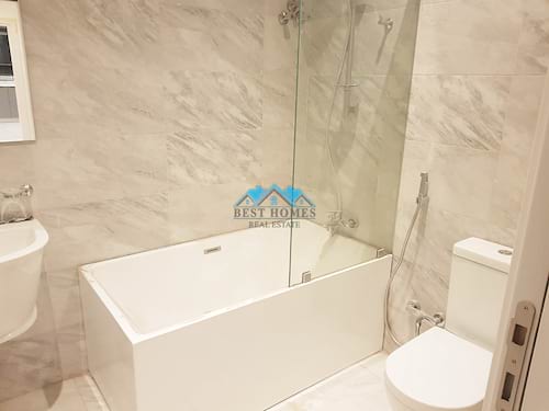3 Bedrooms Floor In Massayal