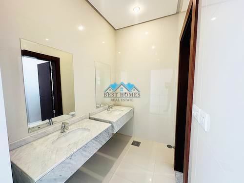 Luxury VVIP Villa with Private Beach in Mahaboula
