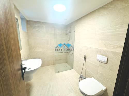Five Bedrooms Duplex Apartment with A Private Entrance in Abu Fatira