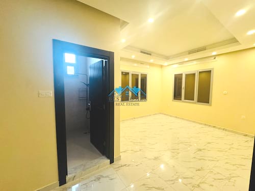 Three Bedrooms Apartment With a Balcony in Rumaithiya