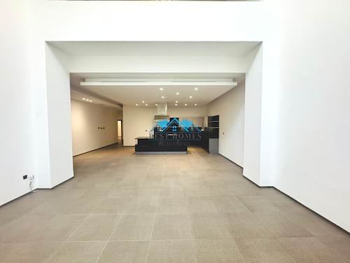 Five Bedrooms Duplex Apartment with A Private Entrance in Abu Fatira