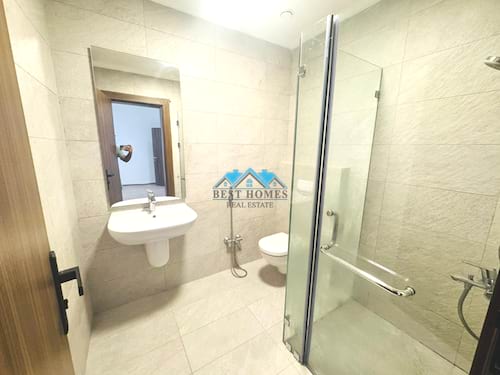 Five Bedrooms Duplex Apartment with A Private Entrance in Abu Fatira