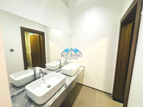 Five Bedrooms Duplex Apartment with A Private Entrance in Abu Fatira