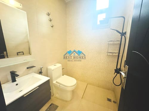 Three Bedrooms Apartment With a Balcony in Rumaithiya