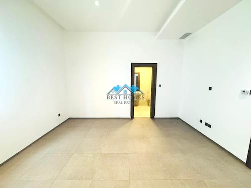 Five Bedrooms Duplex Apartment with A Private Entrance in Abu Fatira