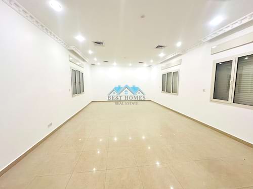 Seven Bedrooms Spacious Villa in Salwa