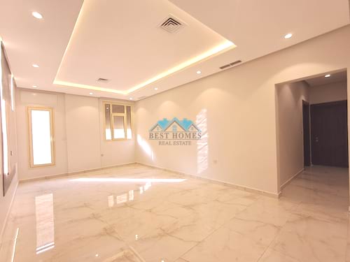 4 Bedrooms Floor in Surra