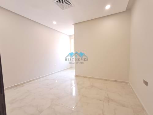 4 Bedrooms Floor in Surra