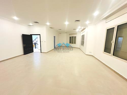 Seven Bedrooms Spacious Villa in Salwa