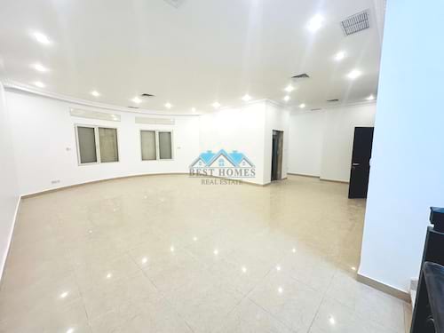 Seven Bedrooms Spacious Villa in Salwa