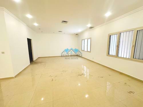 Seven Bedrooms Spacious Villa in Salwa