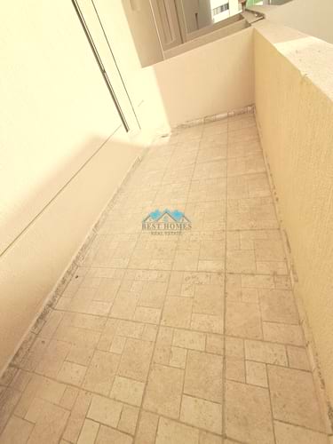 4 Bedrooms Floor in Surra
