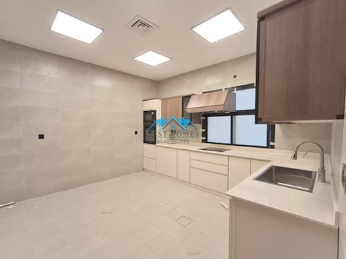 Premium 4 Bedroom Ground Floor Apartment with Yard in Zahra