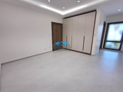 Luxury 4 Master Bedroom Renovated Duplex Villa in Jabriya
