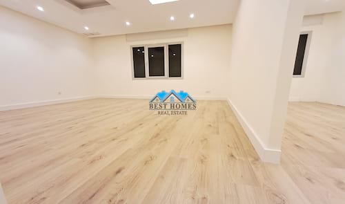 4 Bedrooms Apartment in Mishref