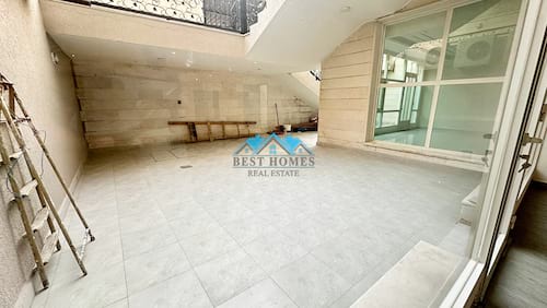 Nice and Spacious 5 Bedrooms Duplex in Qortuba
