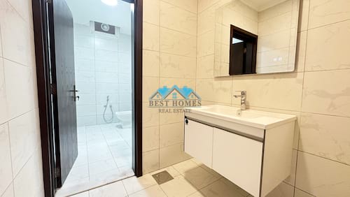Nice and Spacious 5 Bedrooms Duplex in Qortuba