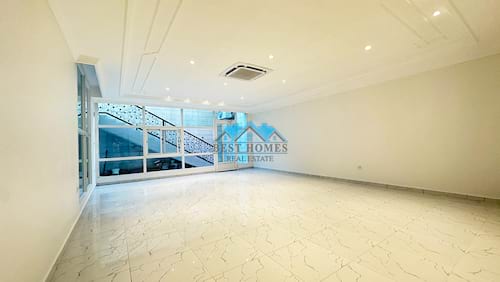 Nice and Spacious 5 Bedrooms Duplex in Qortuba