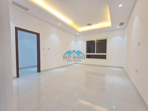 Spacious 5 Bedrooms Floor in Sadeeq Area