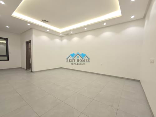 Nice and Spacious Five Bedrooms Floor in Funaitees