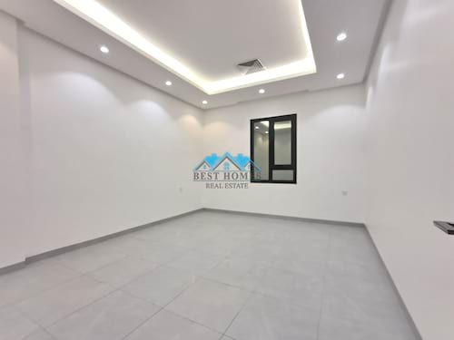 Nice and Spacious Five Bedrooms Floor in Funaitees