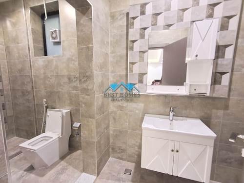 Nice and Spacious Five Bedrooms Floor in Funaitees
